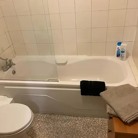 City Centre Apt With Balcony Great Location & Neighborhood * Dublin
